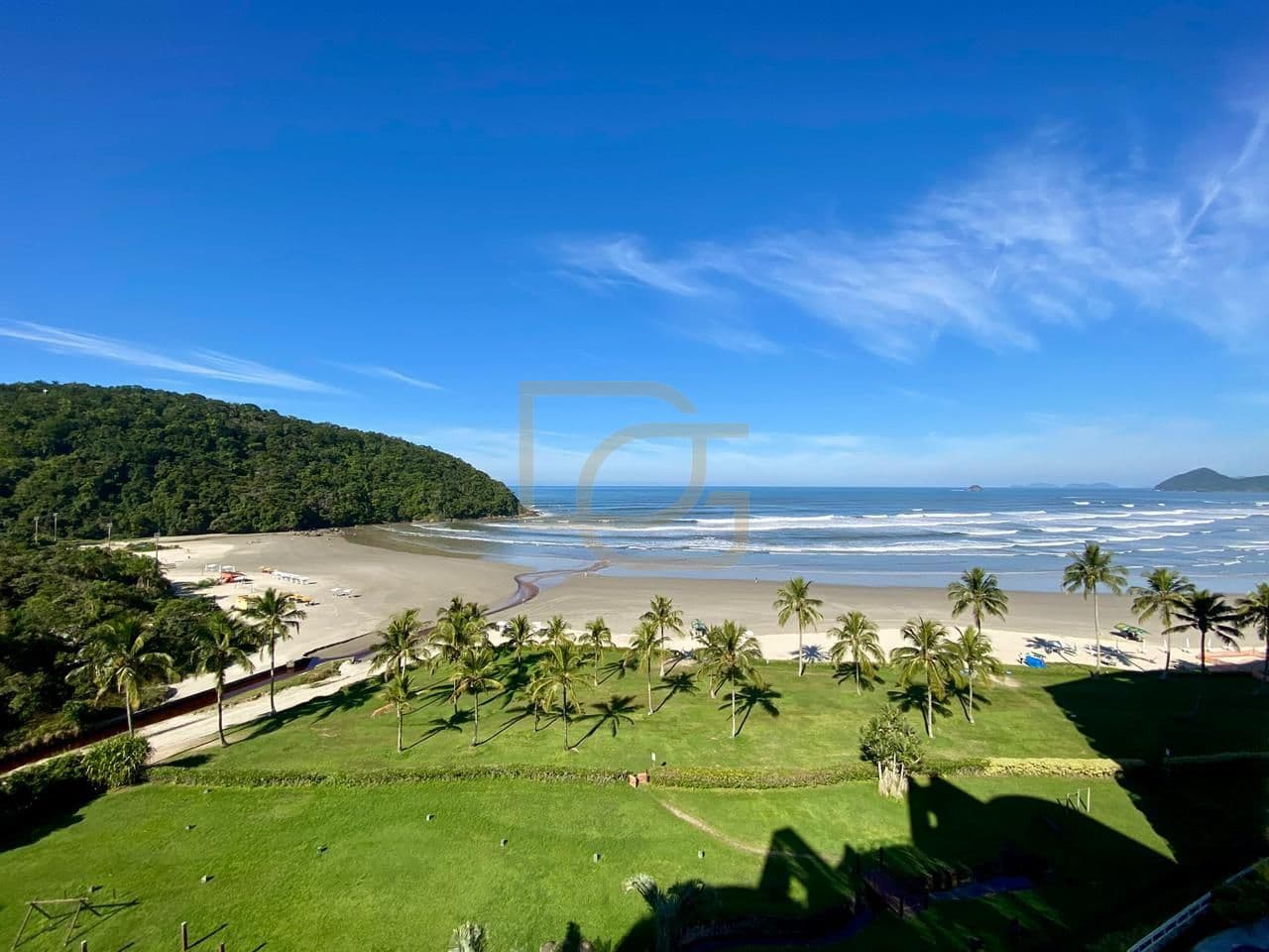 🌊 Luxuoso Apartamento Pé na Areia com Vista Definitiva para o Mar