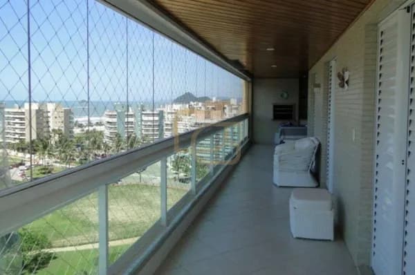 Apartamento de 4 Dormitórios para Locação Anual na Riviera