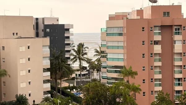 COBERTURA DUPLEX COM VISTA PARA O MAR