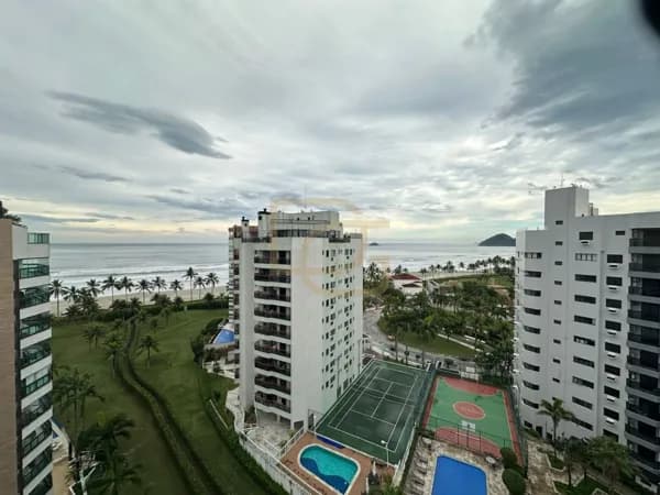 Apartamento Sofisticado a Poucos Passos do Mar