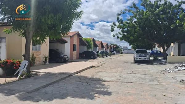 Casa Padrão para venda no condomínio FLORENCE, Alto do Sumaré