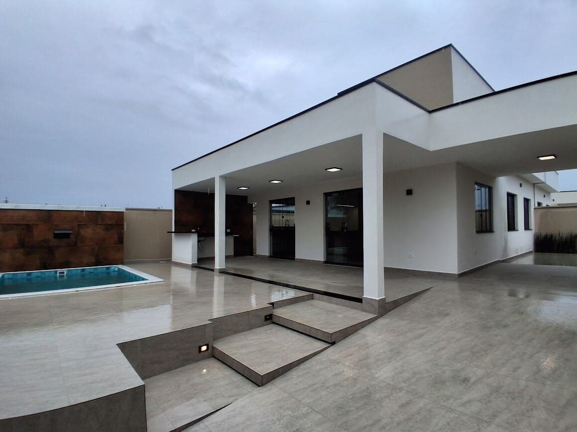 🏡✨ CASA NOVA À VENDA – SOFISTICAÇÃO, ESPAÇO E LAZER COMPLETO ✨🏡