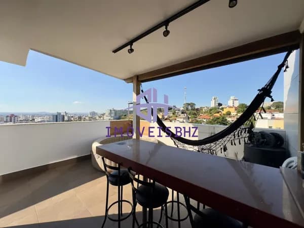 EXCELENTE COBERTURA NO BAIRRO MANACÁS COM 3 QUARTOS, 1 SUÍTE E ÓTIMA LOCALIZAÇÃO