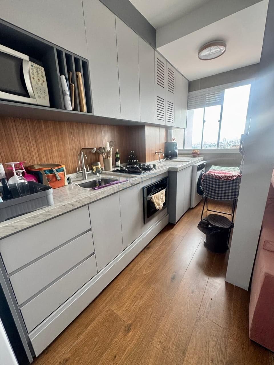 Apartamento de 02 dormitórios, à locação no Cond. Total Braz Cubas, Mogi das Cruzes - SP
