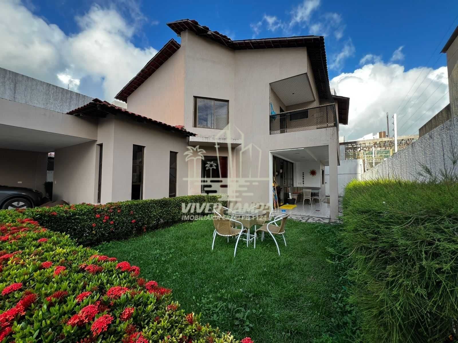 Casa mobiliada com piscina em Ponta de Campina