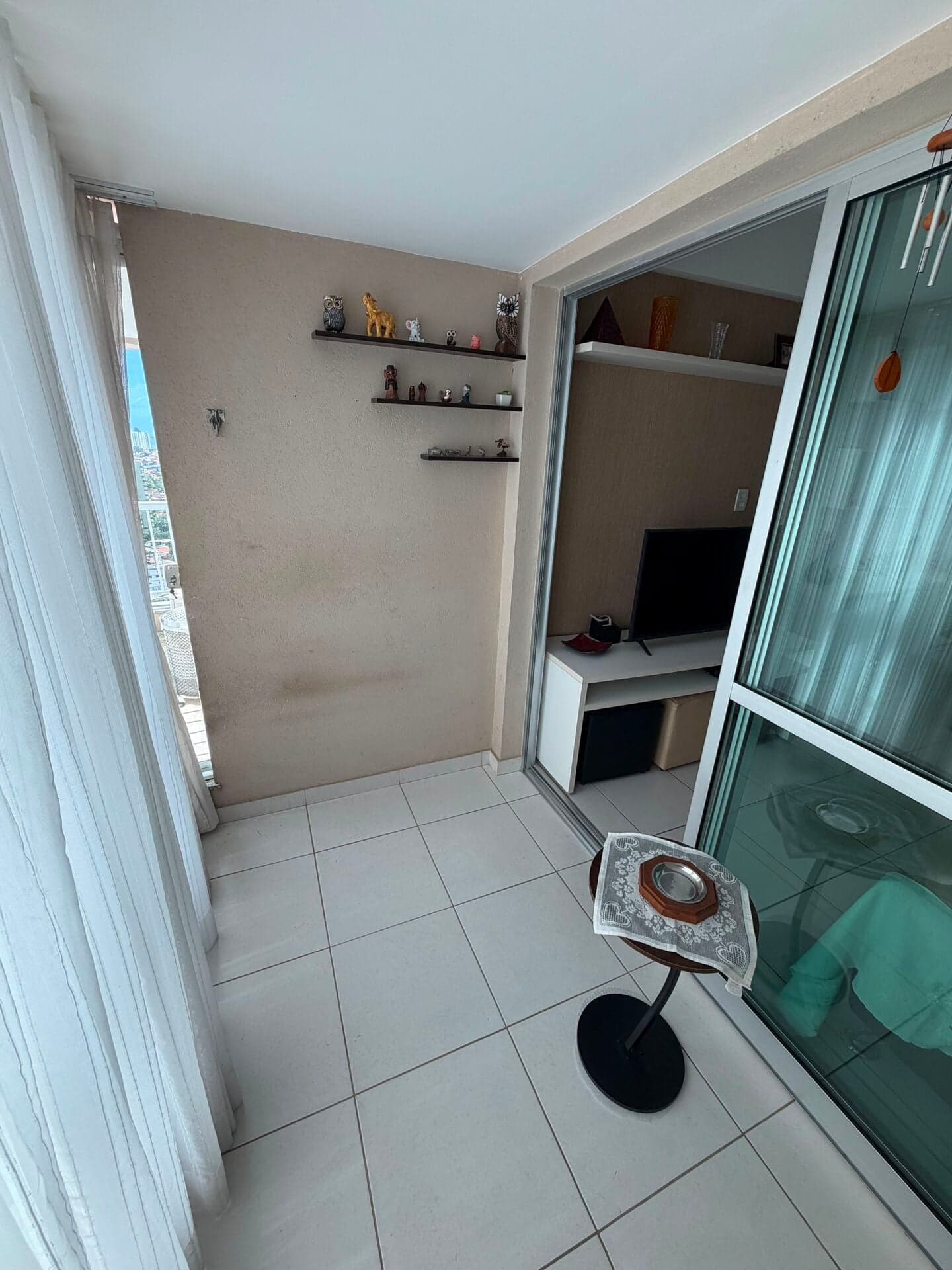 Imbui 3/4 com suíte e 02 vagas de garagem