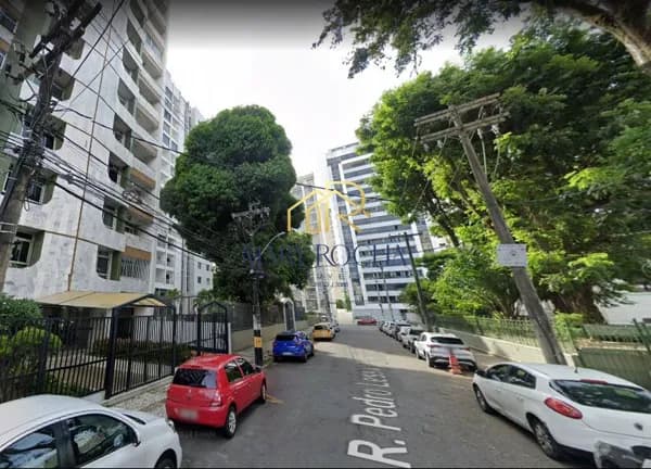Canela 4/4 com suíte e varanda