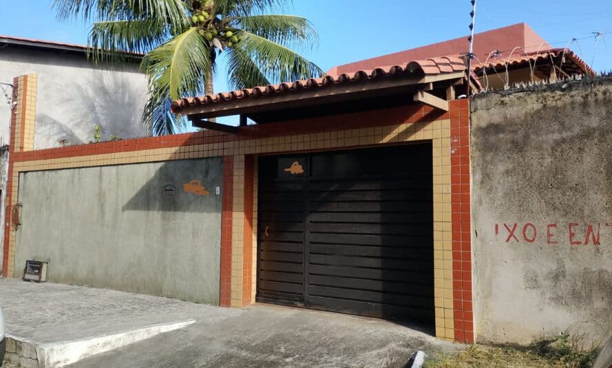 Casa em Ipitanga