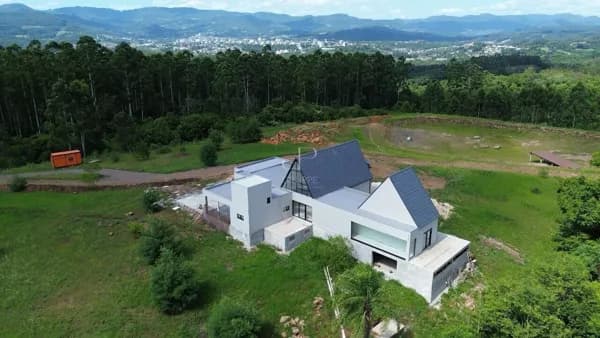 Fazenda/Sítios/Chácaras em Dois Irmãos - Travessão