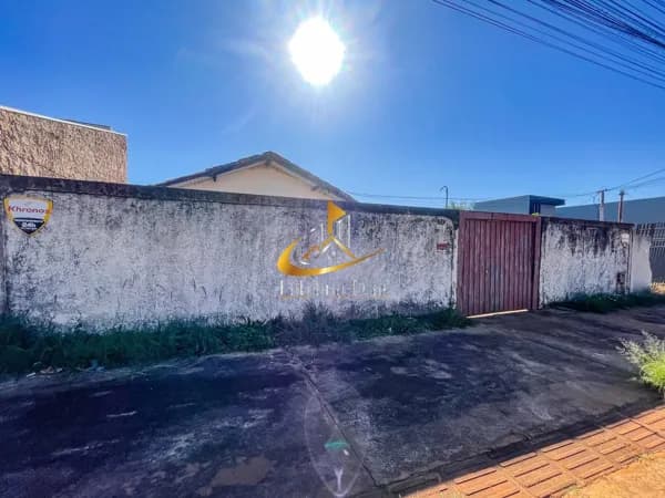 Casa à venda com terreno de 462 metros