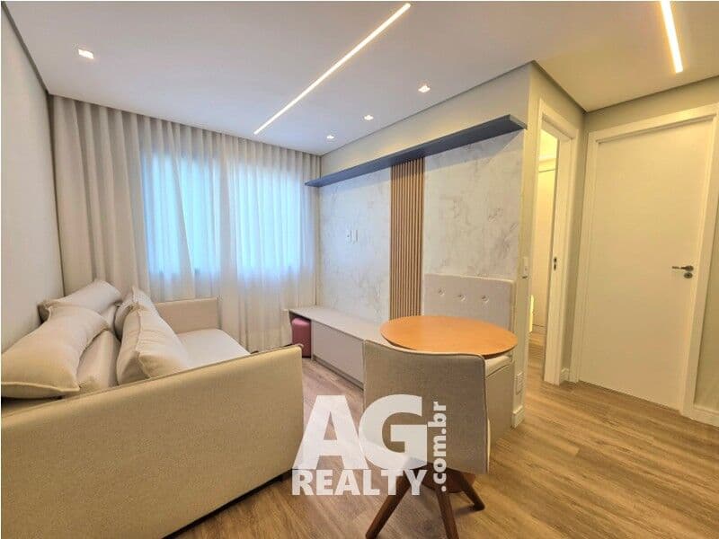 Apartamento reformado e mobiliado a venda