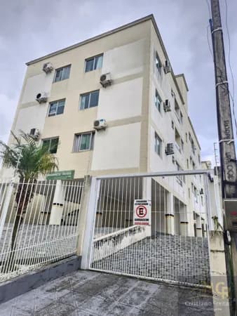 Apartamento mobiliado, 2 dormitórios, no bairro Pedra Branca/Palhoça