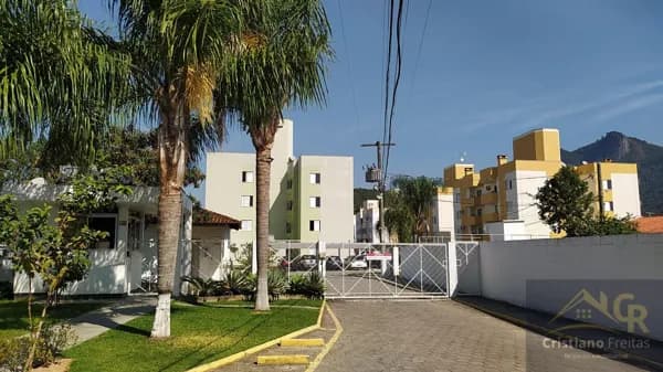 Apartamento com 3 dormitórios no condomínio Beija-flor Sertão do Imaruim - São José