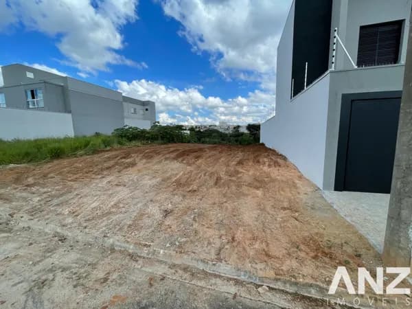 Lote/Terreno em Franca - Jardim Piratininga II