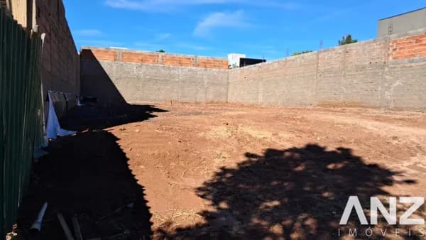 Lote/Terreno em Franca - Parque Universitário