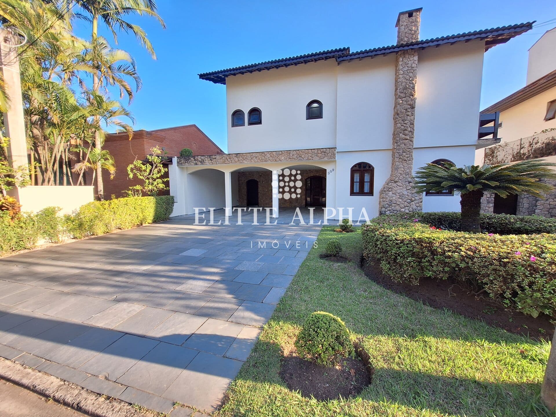 🏡 Casa para locação no Alphaville Residencial 02