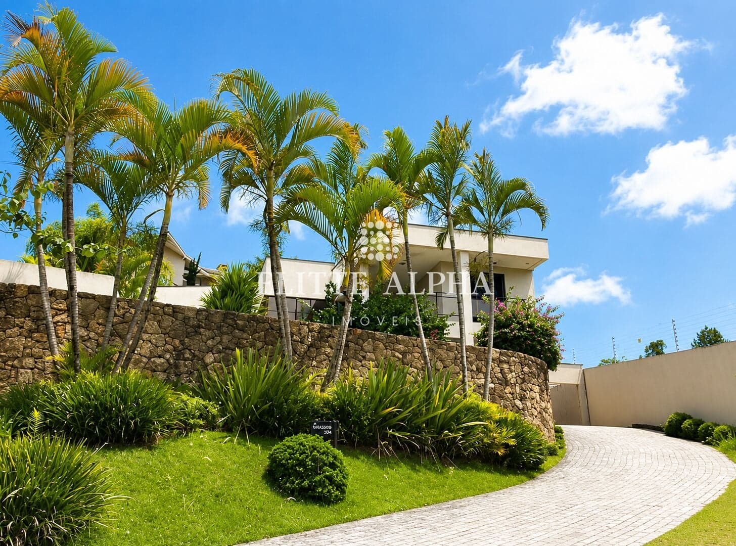 🏡 Oportunidade | Casa para Retrofit | Alphaville Zero