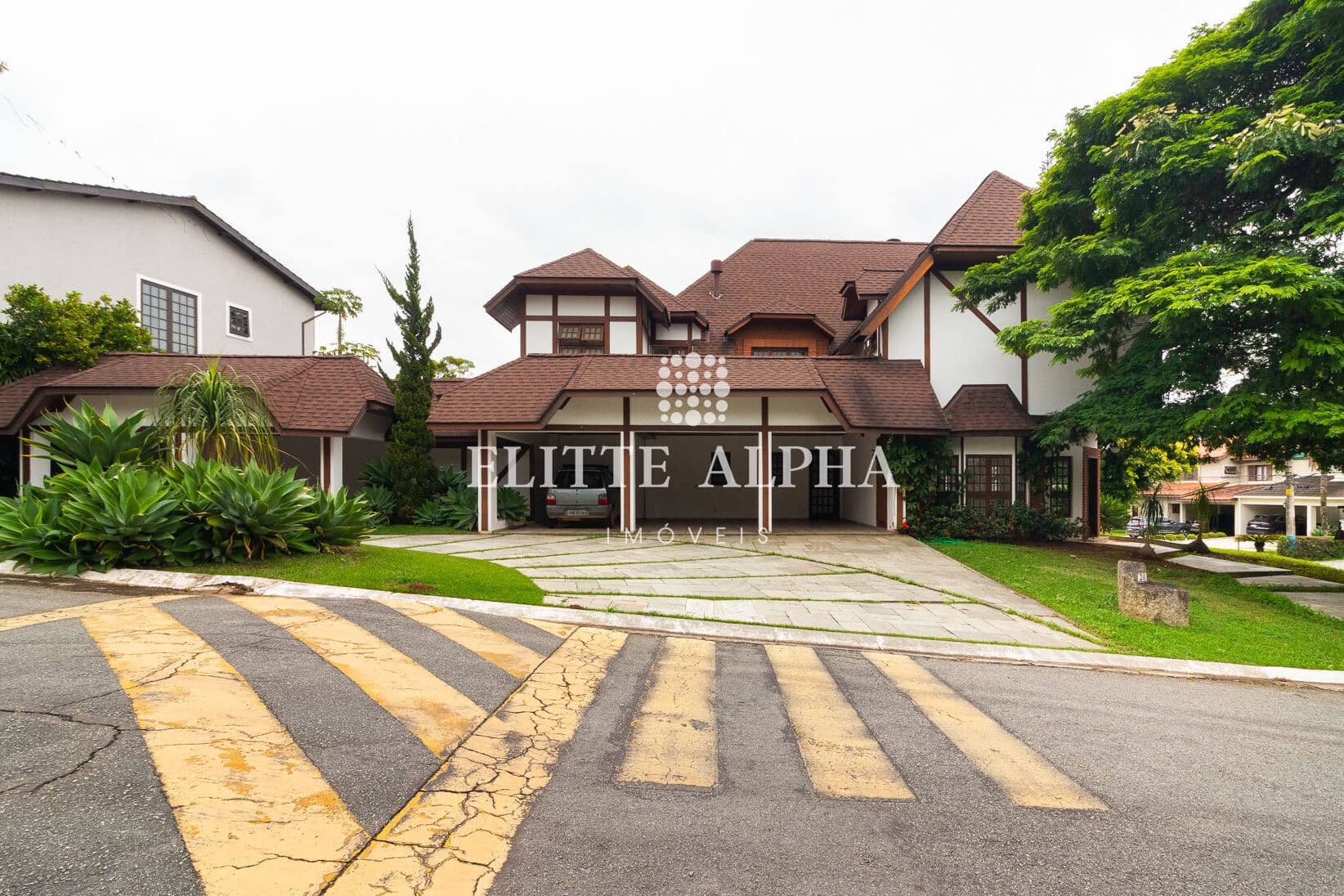 🏡 Casa para locação no Alphaville Residencial 3