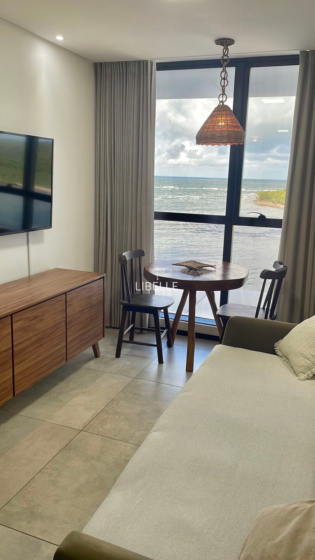 Apartamento Flat mobiliado para venda no Edf. Barra Home Stay - Barra de Jangada
