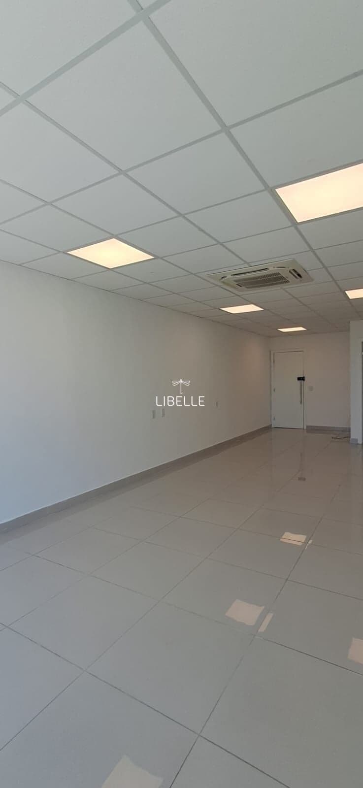 Sala comercial Novo Mundo Empresarial 41,77m² - Reserva do Paiva