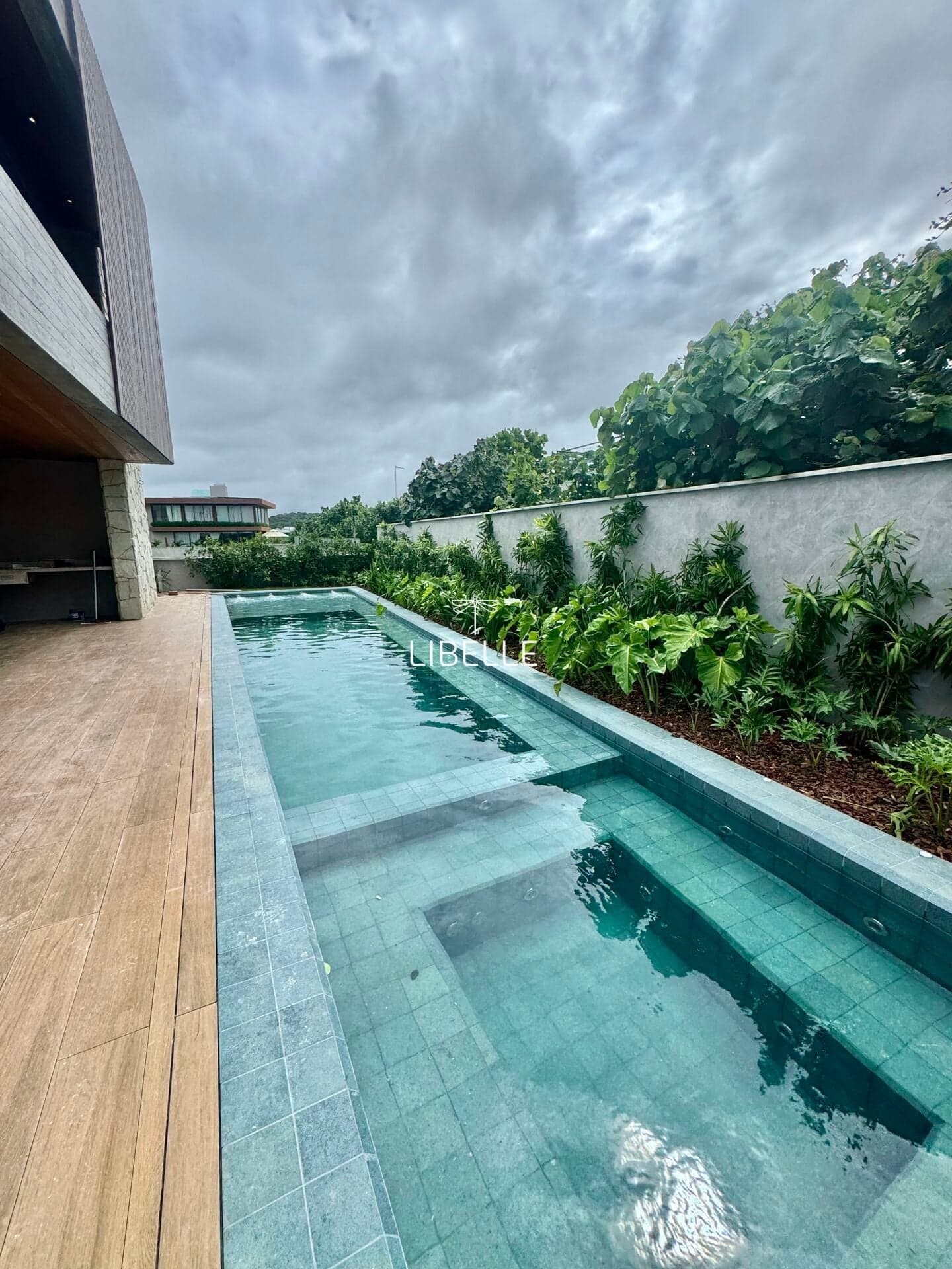 Casa Semimobiliada à venda - 425 m2 - 5 quartos - Condomínio Clube Quintas da Praia - Reserva Paiva PE