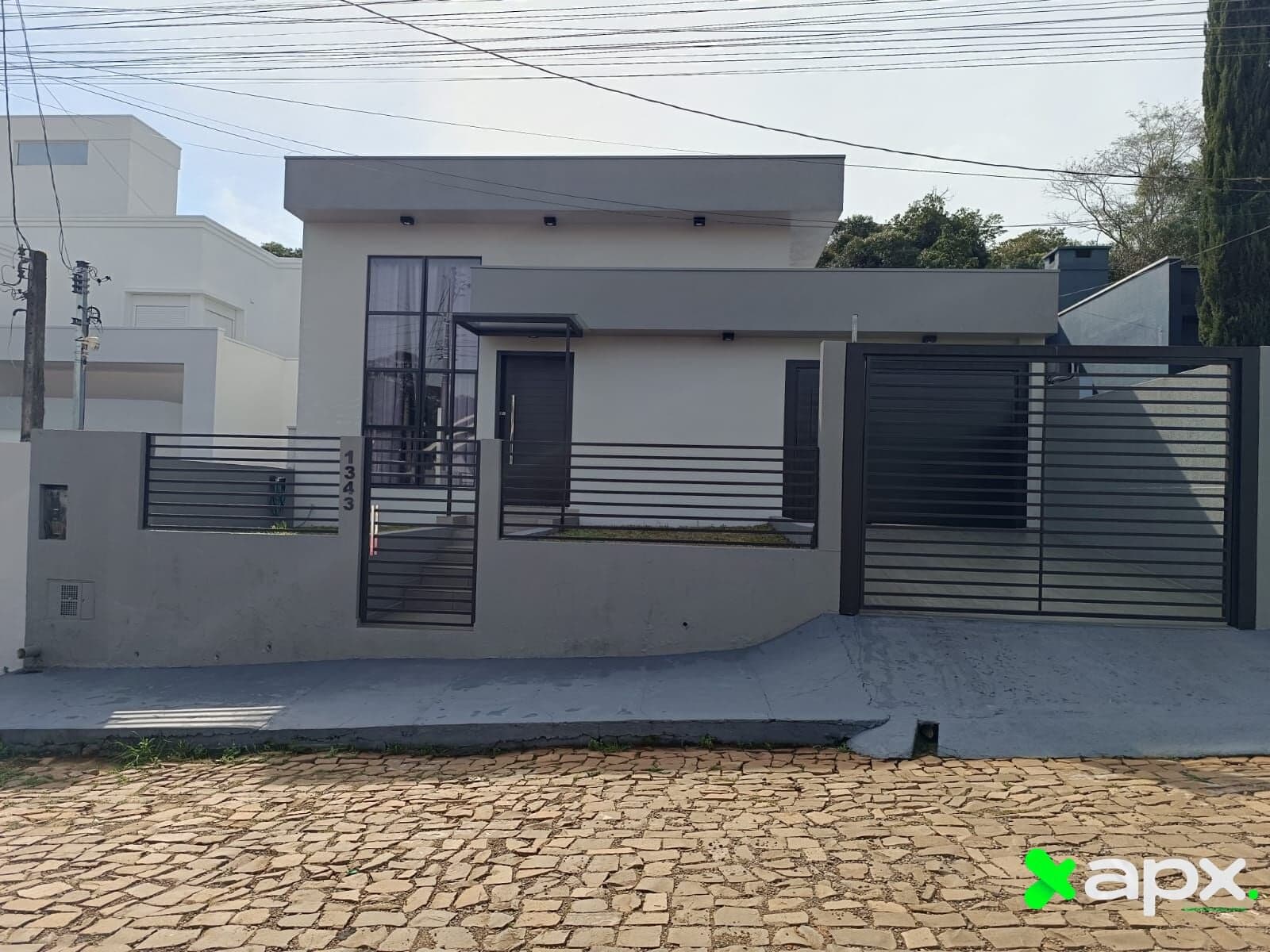 Casa Nova - Semi Mobiliada