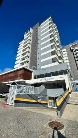 Excelente apartamento de 1/4 com suíte enfrente a praia de Itapoâ