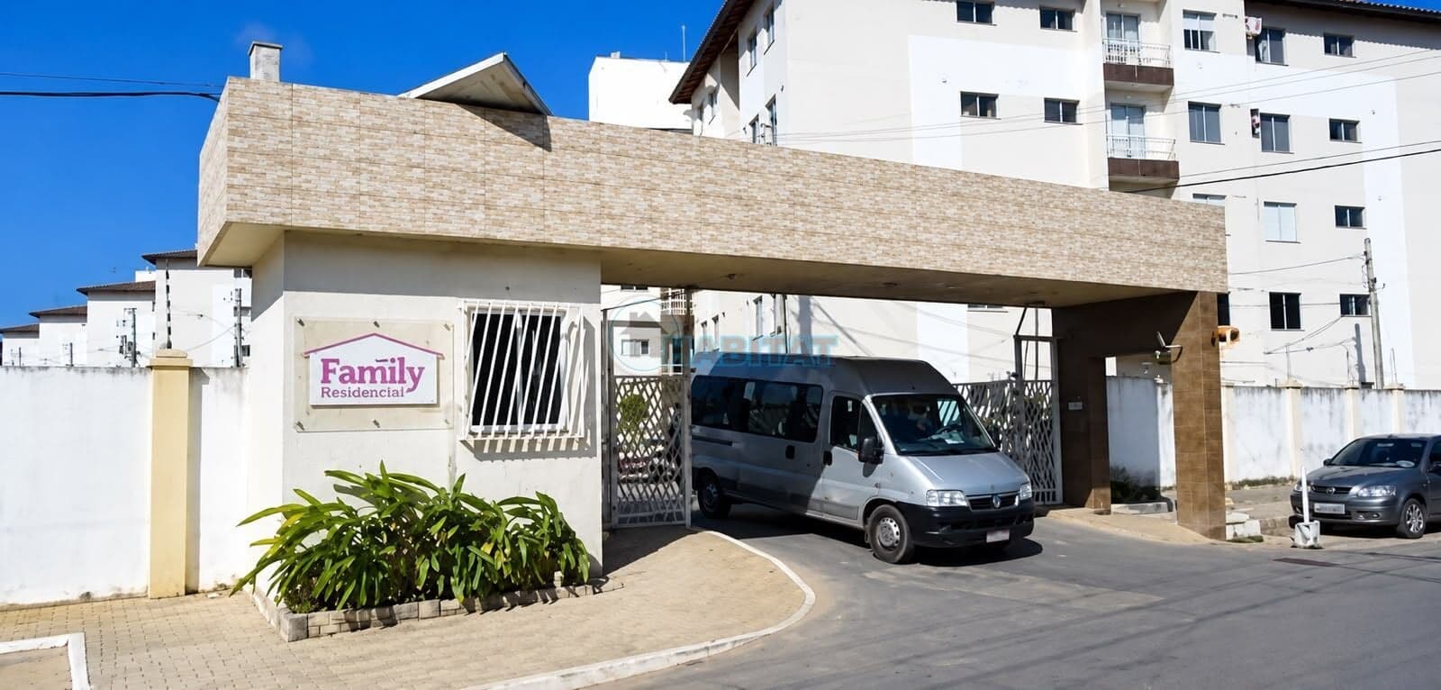 Apartamento 2/4 em condomínio fechado - Lauro de Freitas