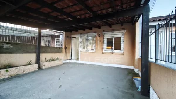 Casa com pátio na Fortuna em Sapucaia do Sul