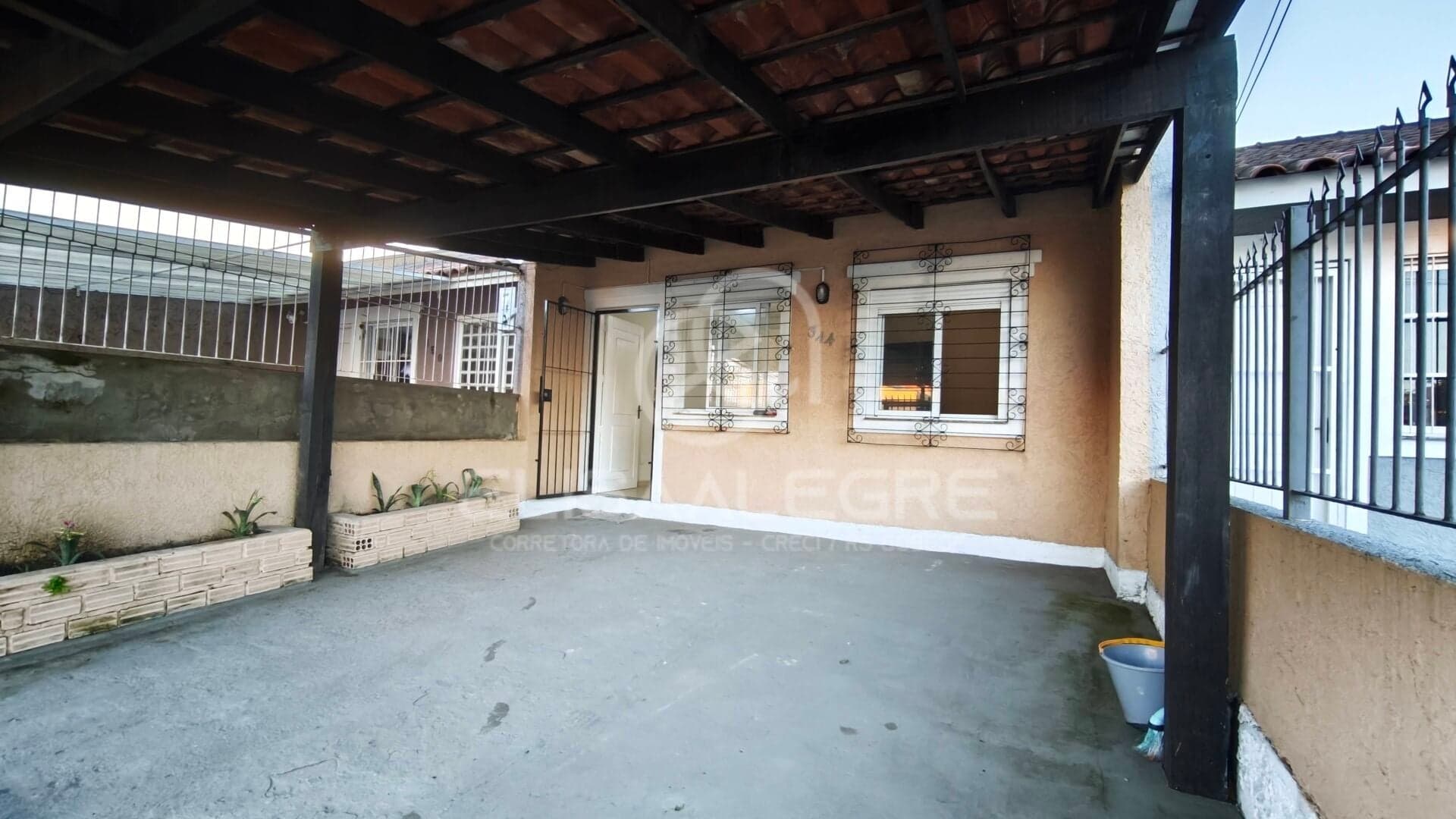 Casa com pátio na Fortuna em Sapucaia do Sul