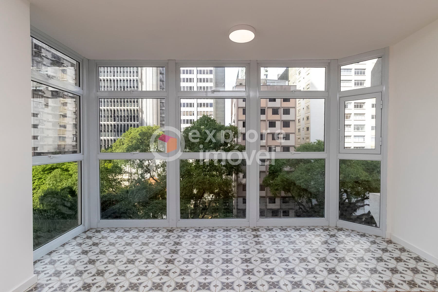 Espetacular Apartamento Reformado no Jardim Paulista – Edifício Palácio dos Jardins