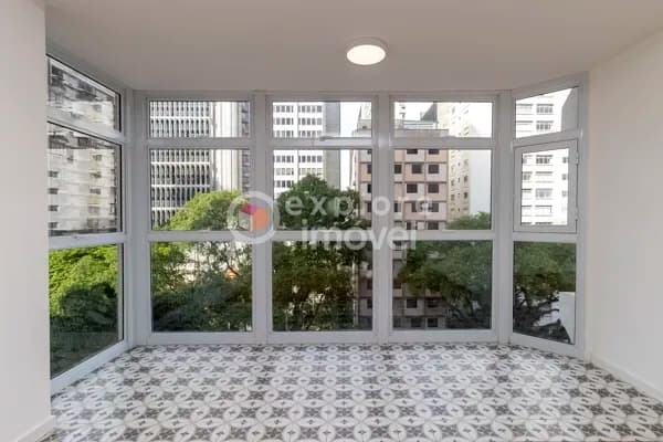 Espetacular Apartamento Reformado no Jardim Paulista – Edifício Palácio dos Jardins