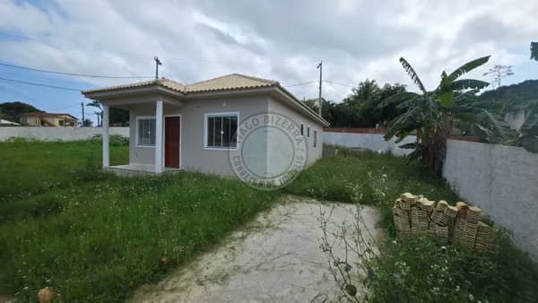 Aconchegante com Amplo Terreno e Excelente Localização em Bambuí - Maricá/RJ