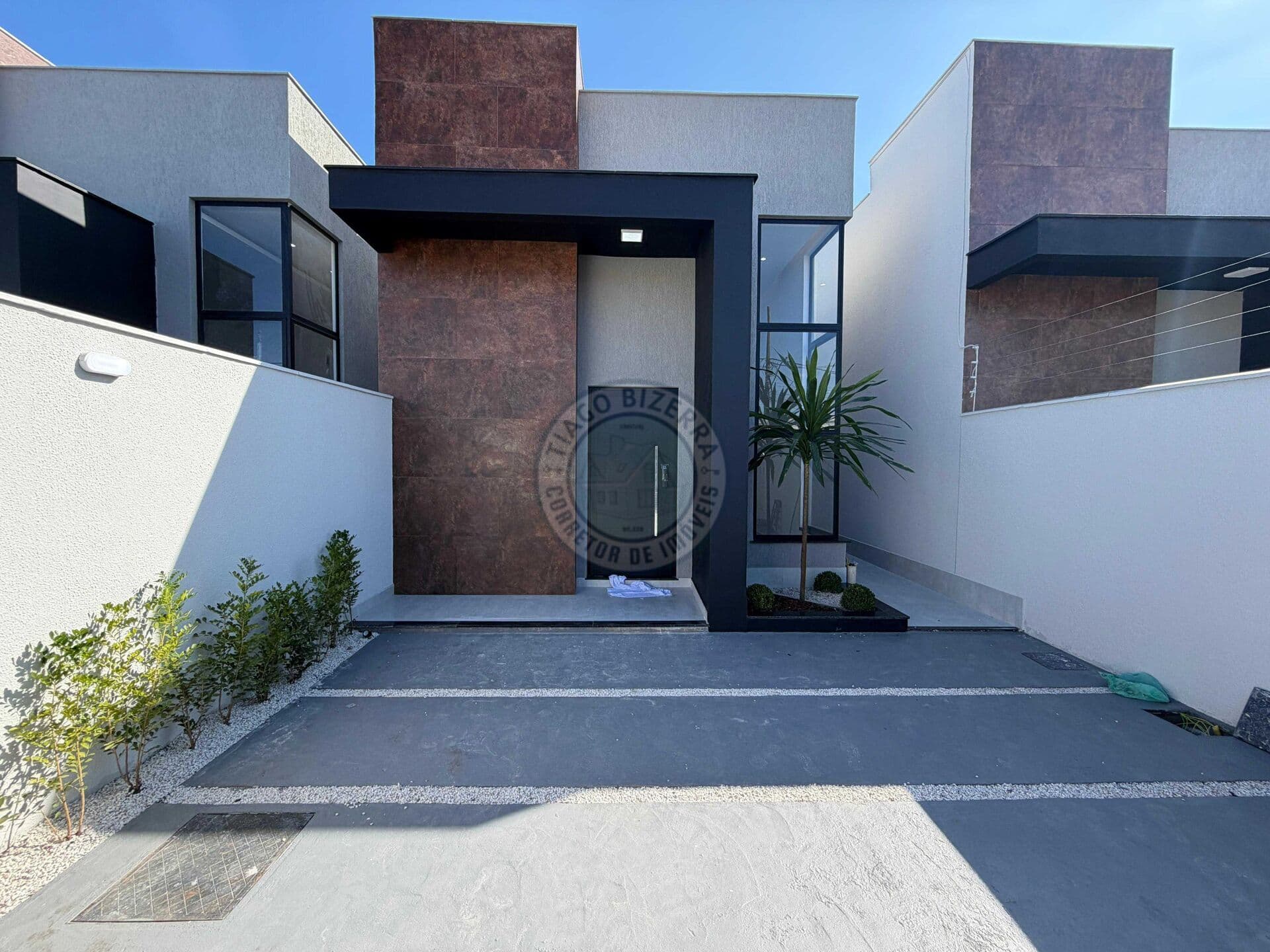 Casa moderna a apenas uma quadra da praia – Itaipuaçu / Maricá