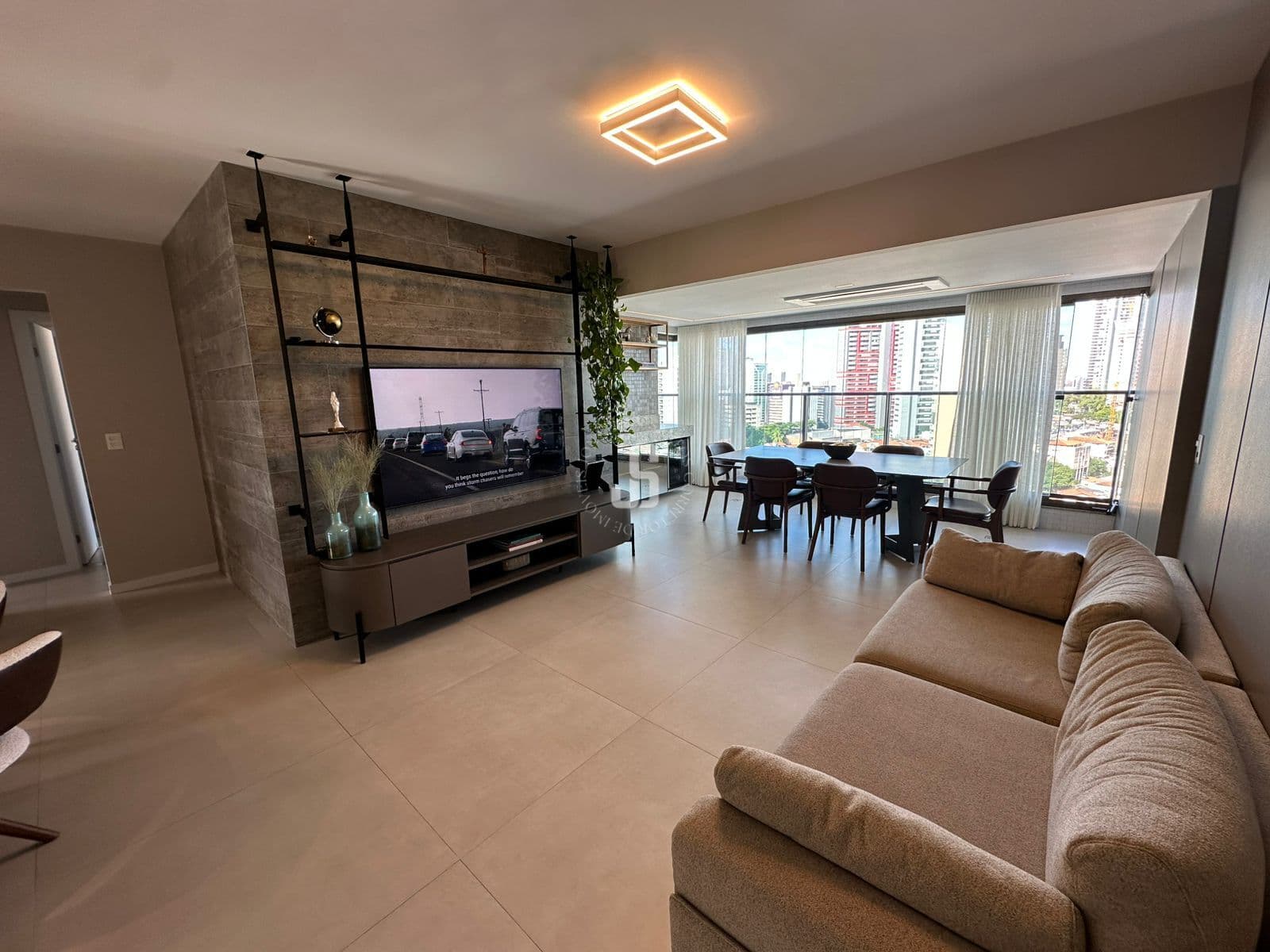 Apartamento 3 suítes à venda no Caminho das Árvores, 117m², porteira fechada e nascente