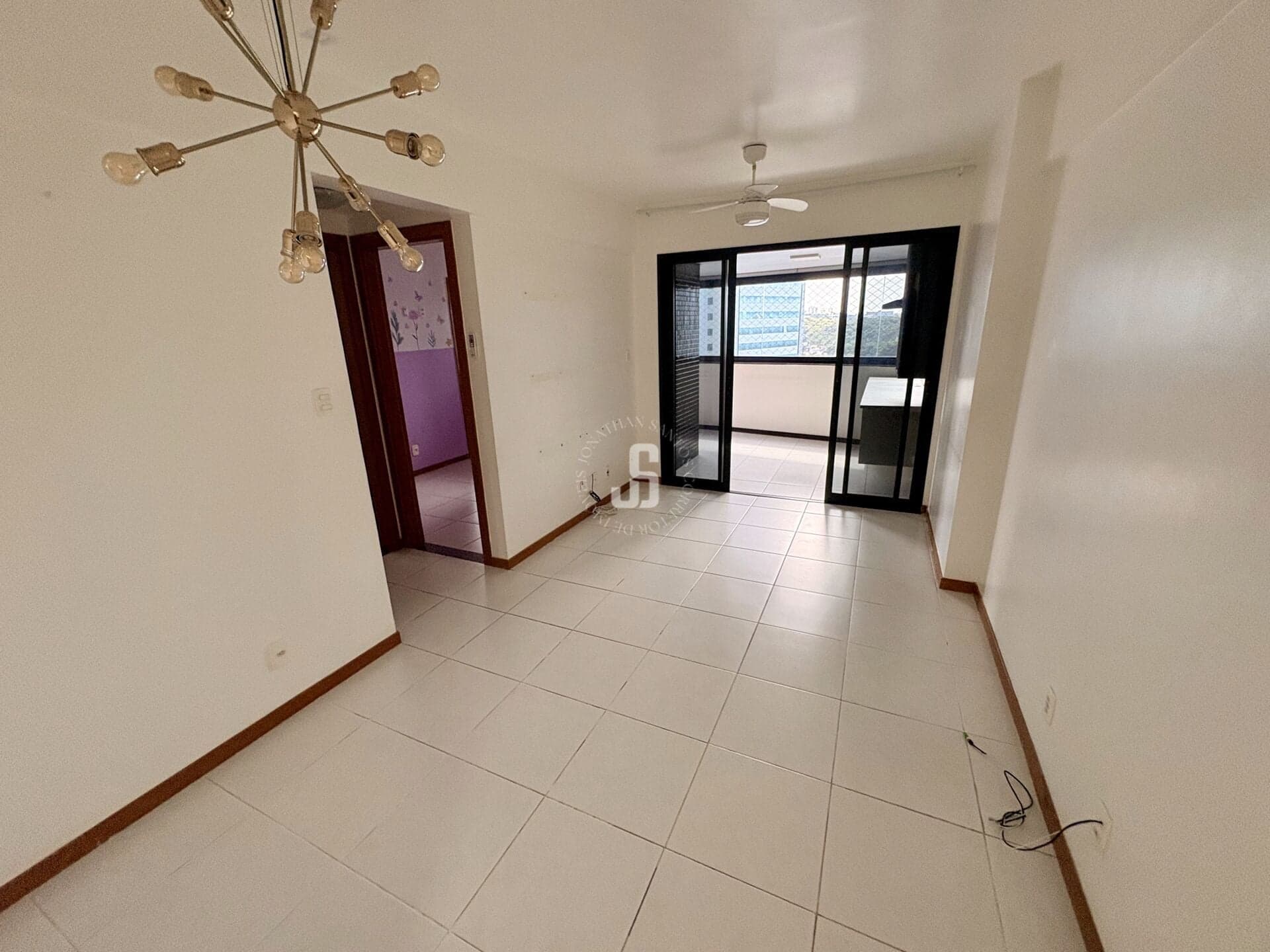 Apartamento 2 suítes à venda no Caminho das Árvores, 71m², andar alto e 2 vagas