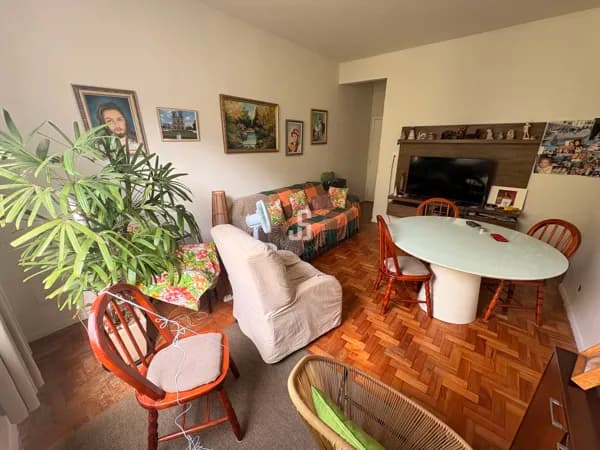 Apartamento térreo 3 quartos à venda na Barra, próximo ao Porto da Barra