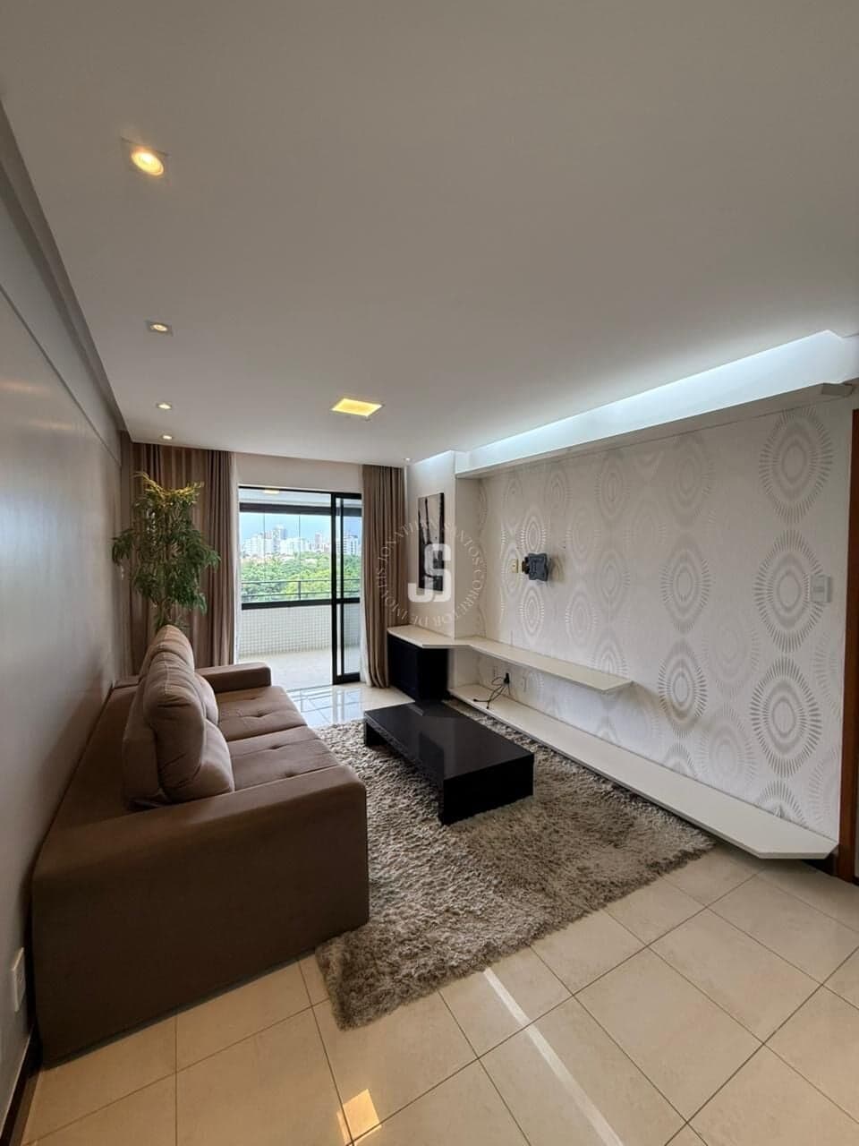 Apartamento 1 quarto à venda no Caminho das Árvores, porteira fechada e 57m²
