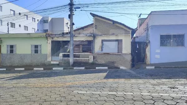Lote/Terreno em Passos - Centro