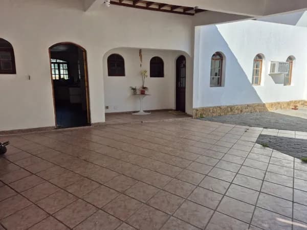 Casa Assobradada para Locação Residencial ou Comercial no Alto do Ipiranga | Mogi das Cruzes/SP