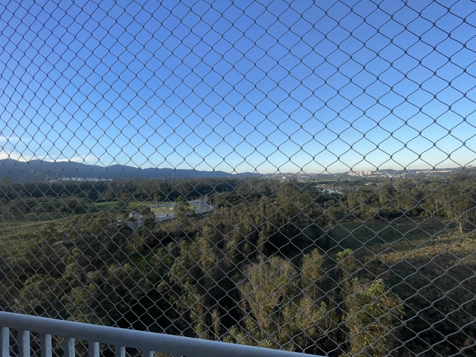 Apartamento para Alugar no Condomínio Máximo Mogi com Vista para a Serra