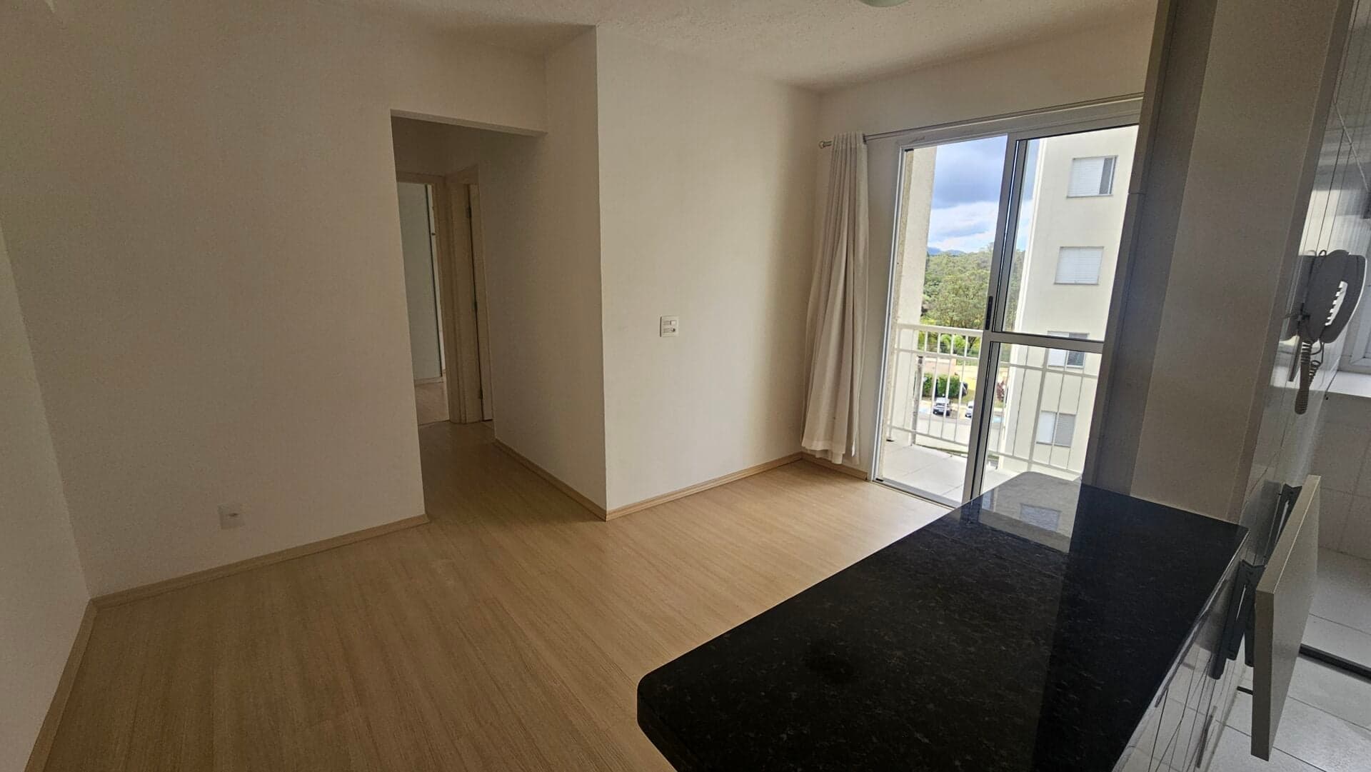 Apartamento Semi-Mobiliado para Alugar no Condomínio Único Mogi
