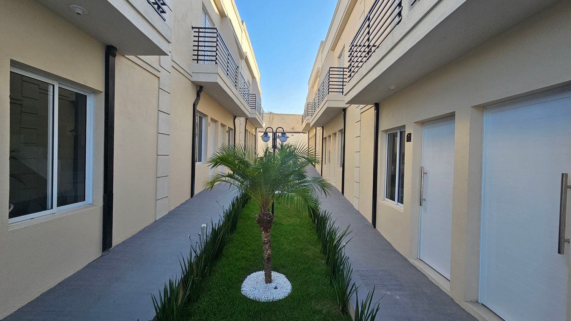 Sobrado Minha Casa Minha Vida à Venda em Mogi das Cruzes no Residencial Bella Vita