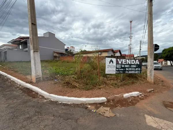 RUA BOM JARDIM ESQ.C/ AV. SANTA RITA DE CASSIA QD.14 LT.10 / SETOR SÃO JOSÉ
