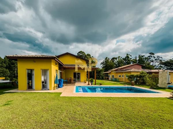 Casa no Condomínio Colinas de Inhandjara Itupeva
