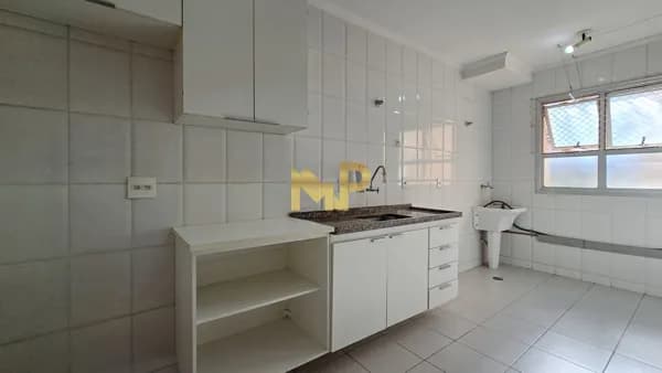Apartamento 2 dormitórios para alugar no Medeiros