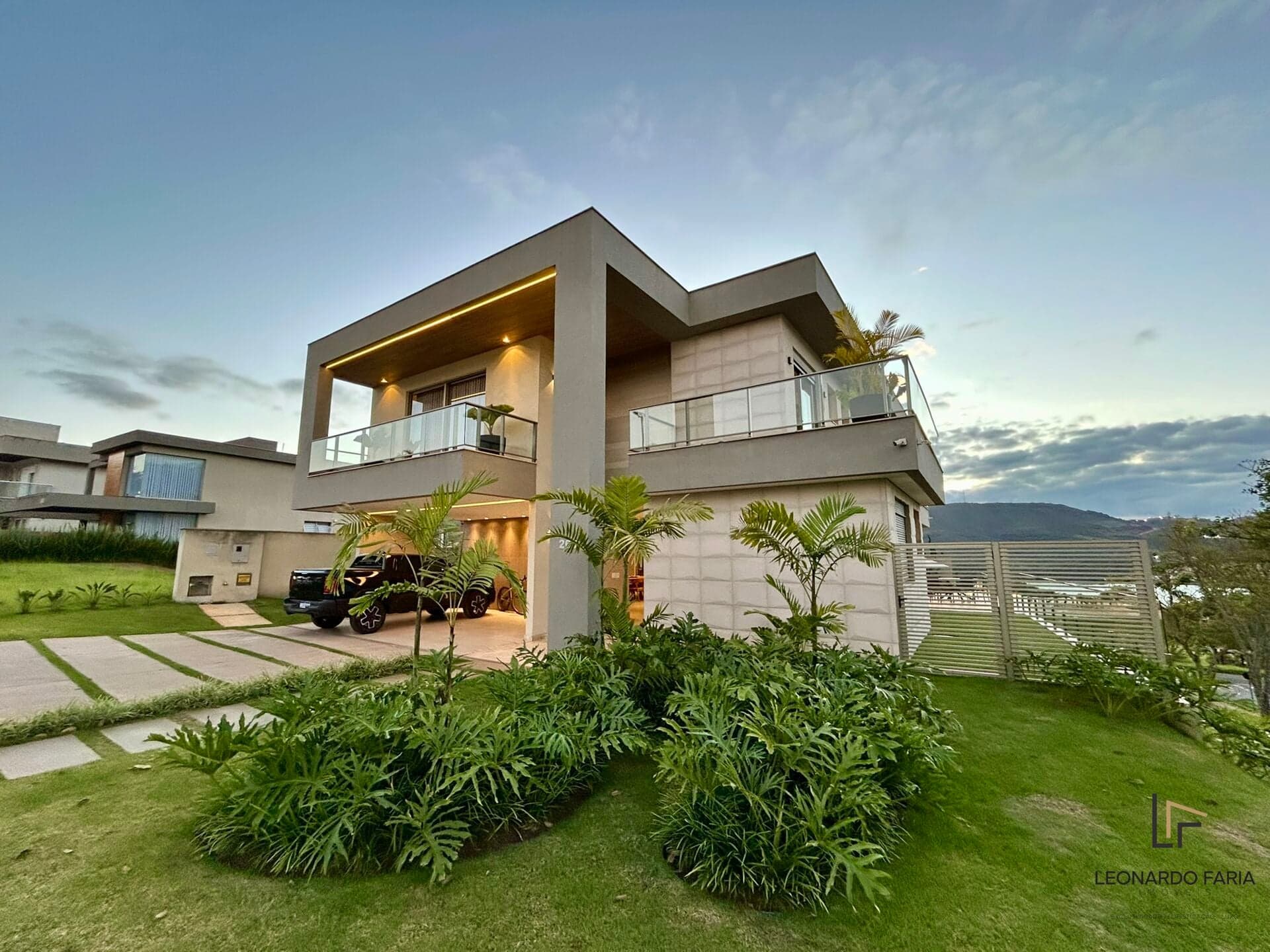 Casa 410m² - Península dos Pássaros