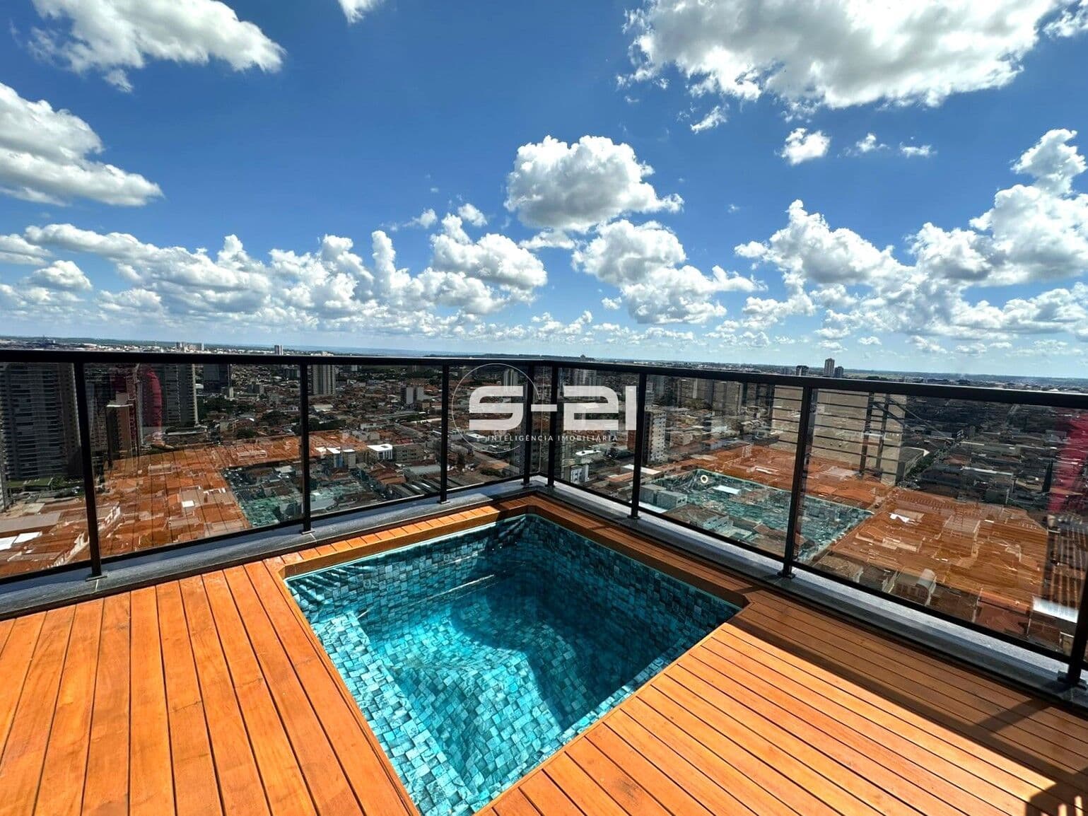 Apartamento Cobertura Duplex à Venda, Centro - Franca/SP