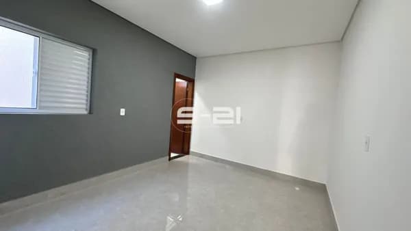 Casa à Venda, Jardim Adelinha - Franca/SP