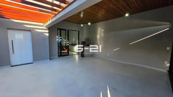 Casa à Venda, Jardim Adelinha - Franca/SP